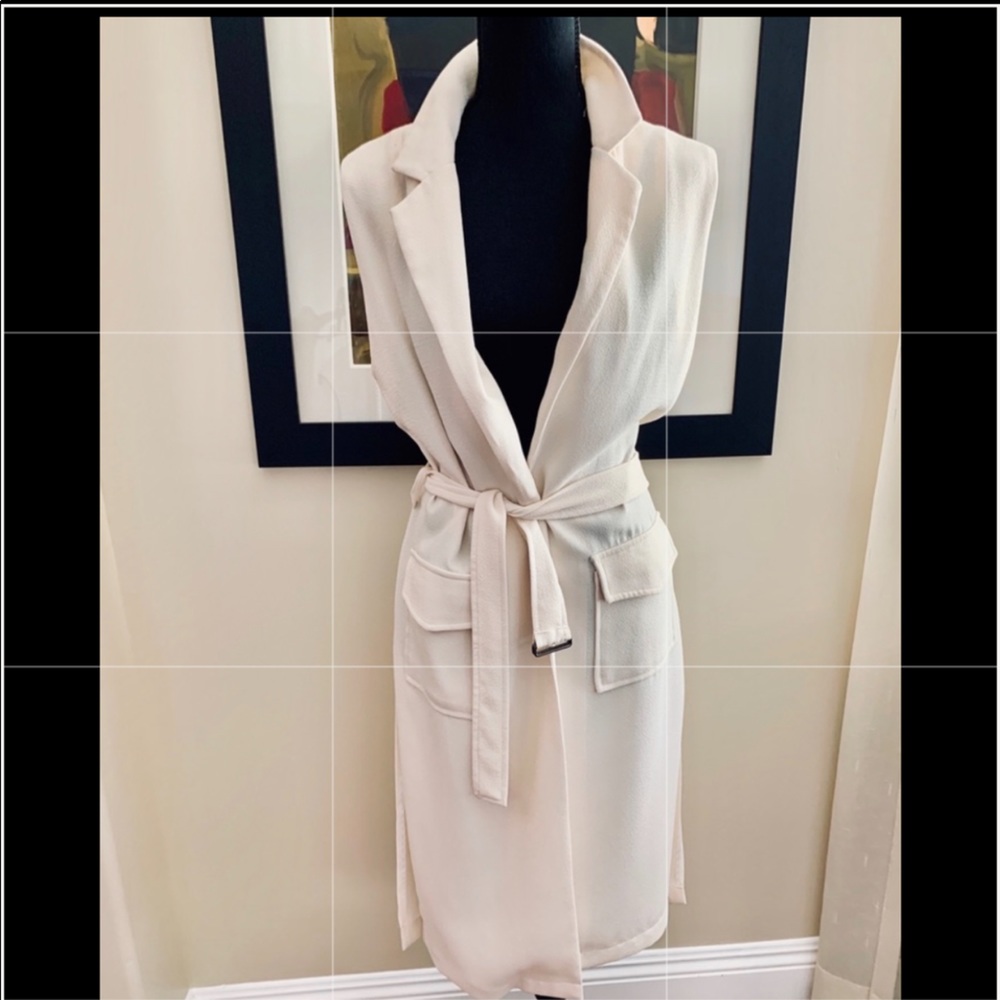 Bishop and Young Ivory trench vest M